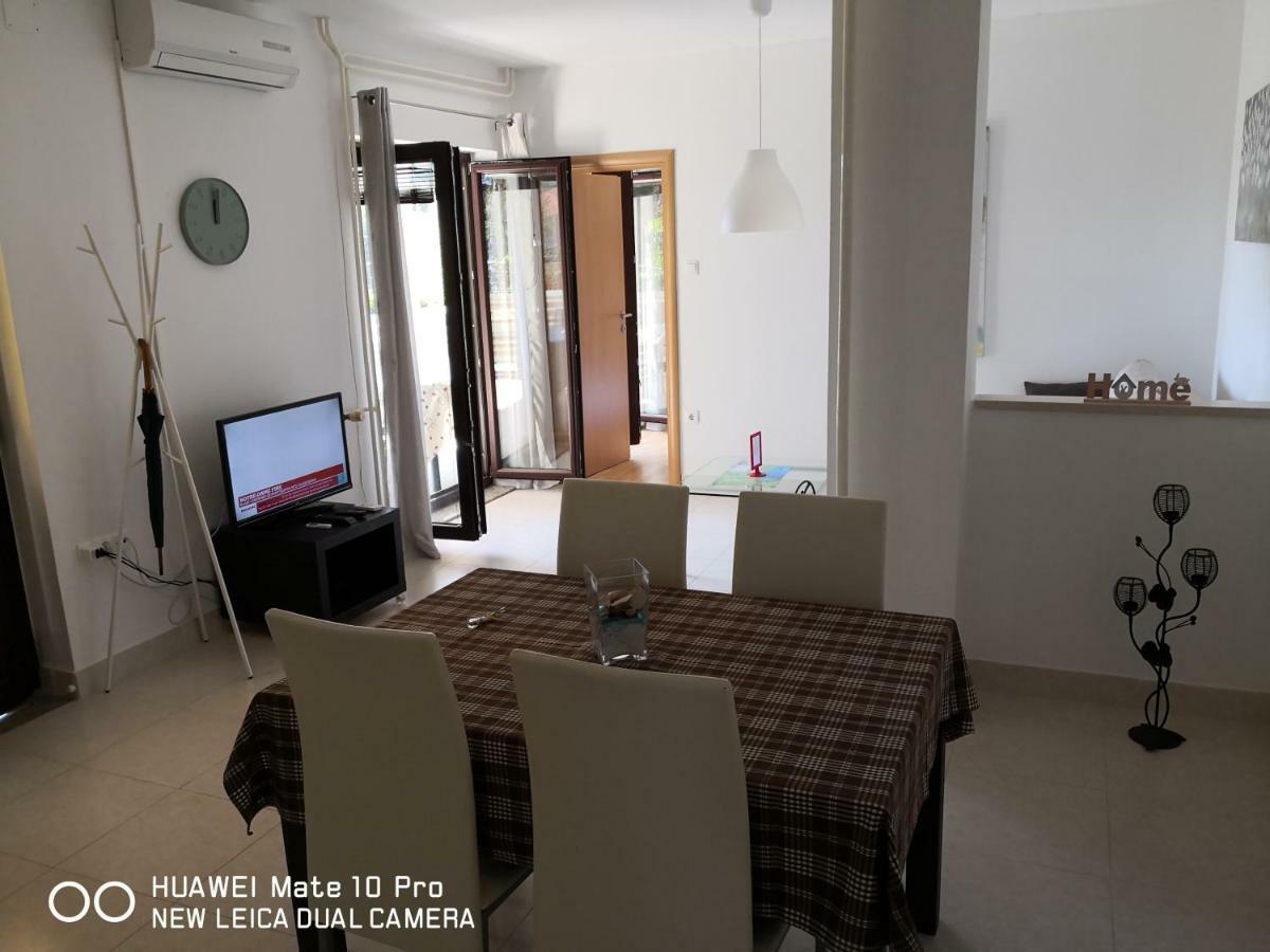 Apartmans Luce E Stella Malinska Exterior photo