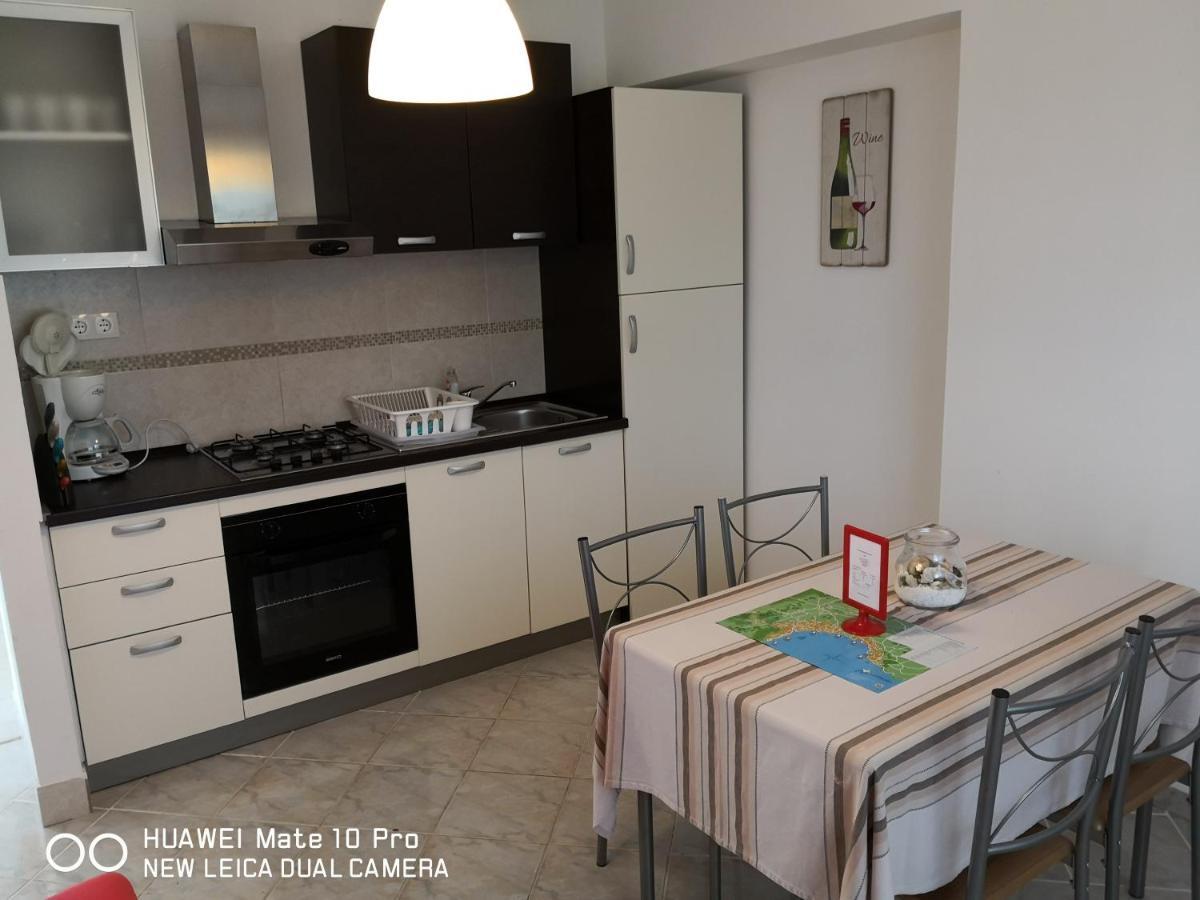 Apartmans Luce E Stella Malinska Exterior photo